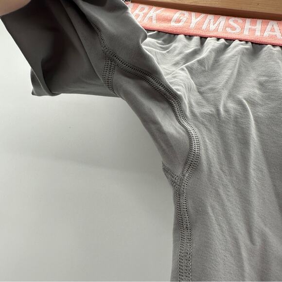 Gymshark Gray & Pink Seamless Flex Fitness Low Rise Capri Leggings Sz XS - Picture 3 of 9